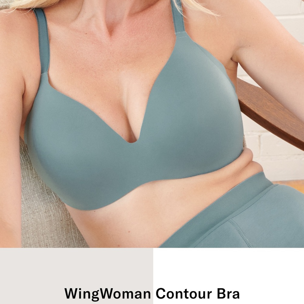 NWT Knix Wingwoman Contour wireless bra in “sea spray” size 8